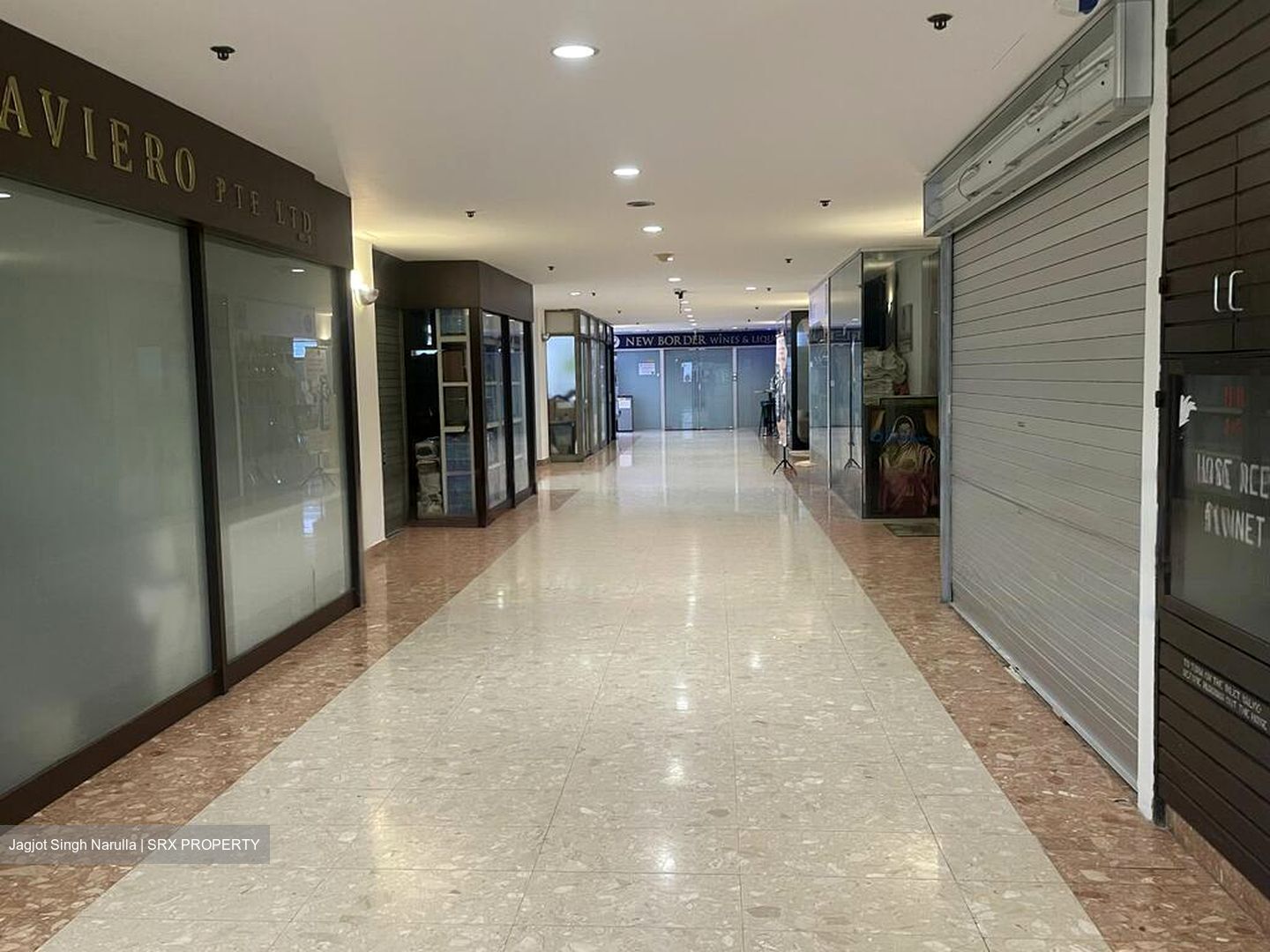 High Street Centre (D6), Retail #459208491